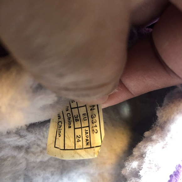 UGG 3312 Ansley Women’s Purple Moccasin Slip on Shearling Loafers Slippers Sz 7 - Picture 11 of 13